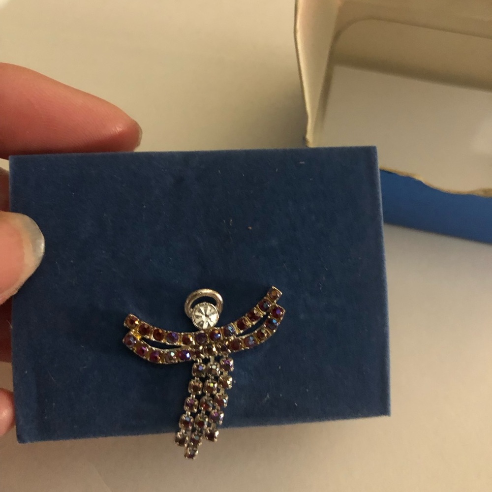 Avon birthstone Angel pin. January - Picture 1 of 6